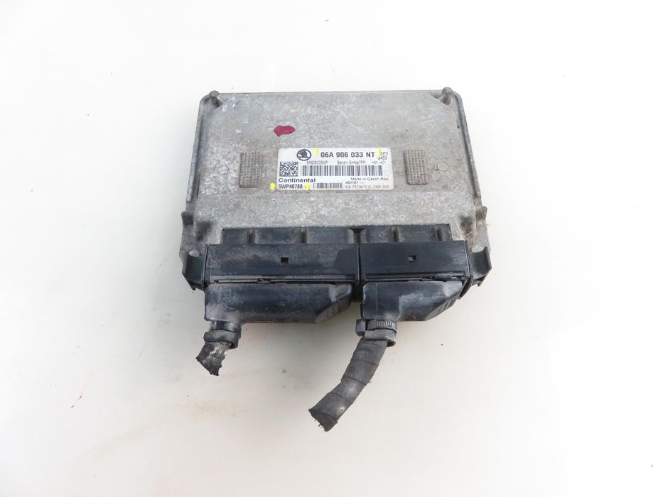 Sterownik Skoda Octavia II 1.6 06a906033nt 5wp40788