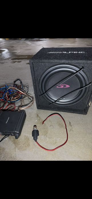 Subwoofer + Amplificador Alpine (Sistema de som para carro)