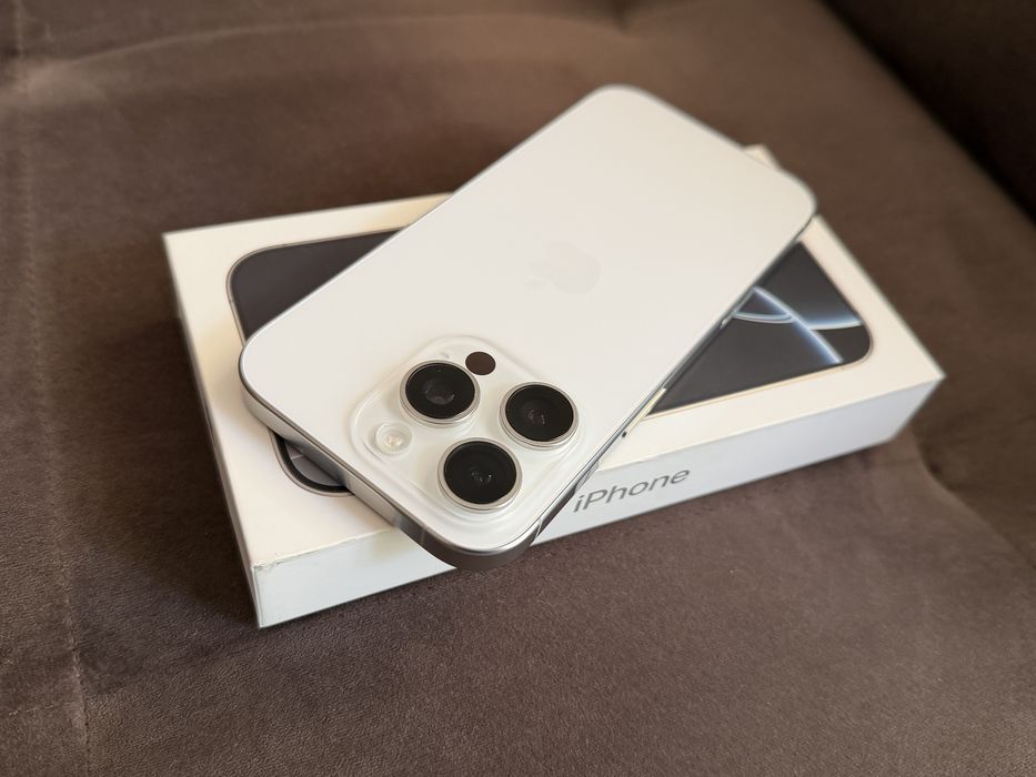 Apple iPhone 16 Pro 256GB White Titanium *jak nowy* etui Komplet! Media Expert!