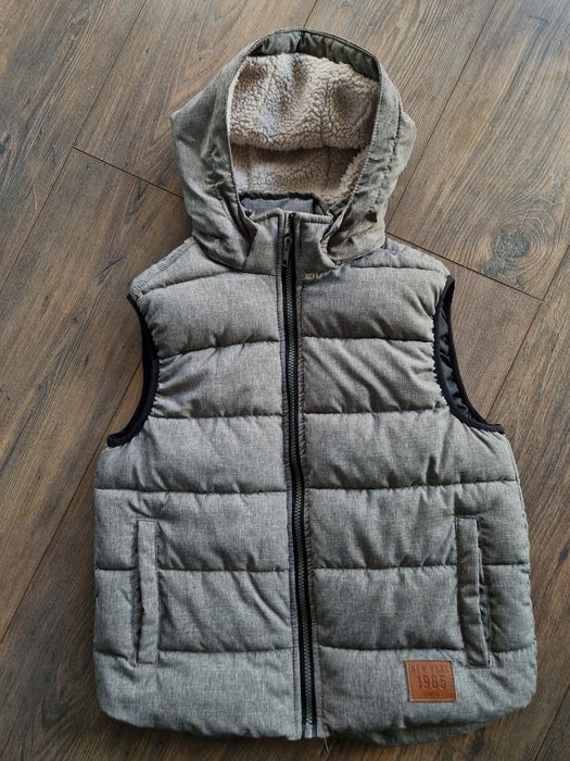 Ciepły bezrękawnik H&M, r.152