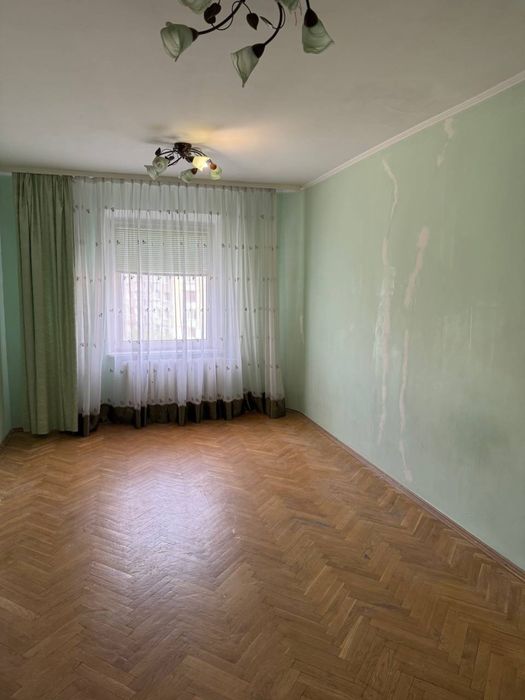 Продається 3- к квартира на північному.