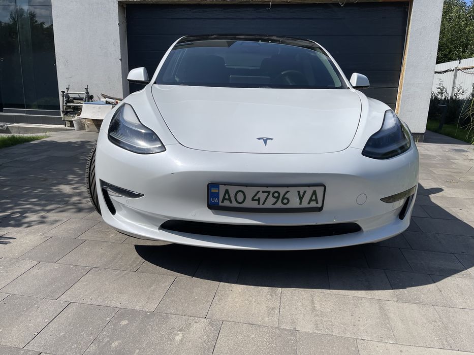 Tesla Model 3 (9/2021) PERFORMANCE  DUAL MOTOR