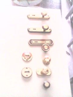 dobradiças e puxadores novo