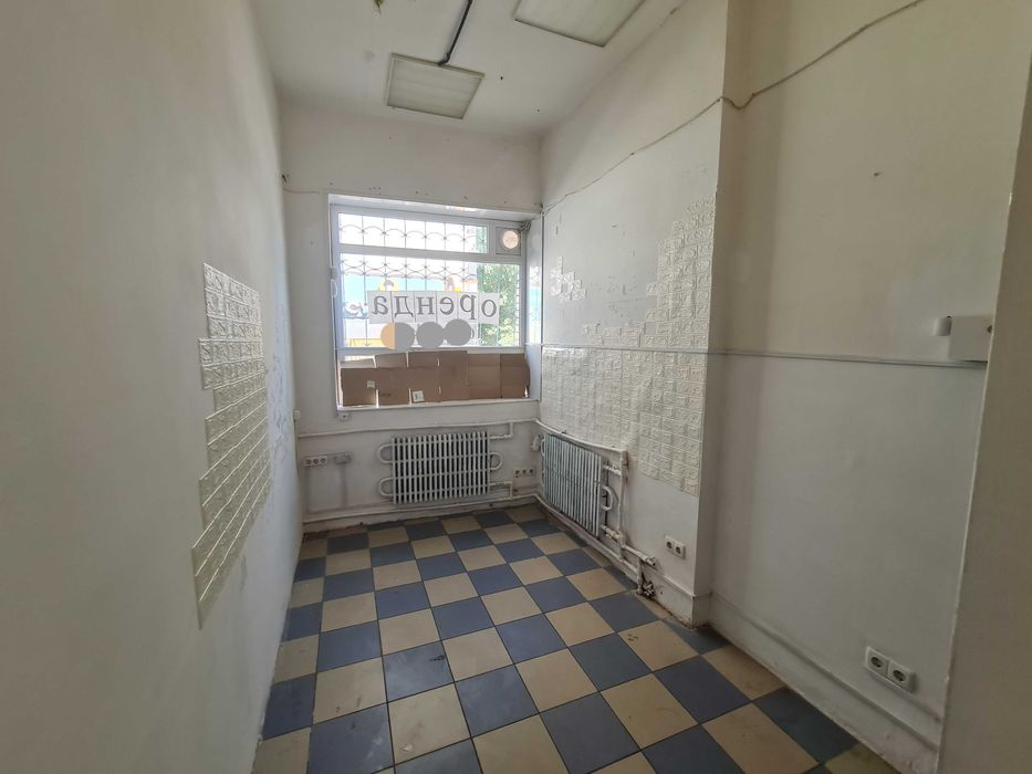 Сдам помещение 10м2 под магазин или другое м. Холодная гора 2 мин.