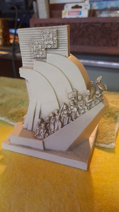 Miniatura do monumento dos descobrimentos