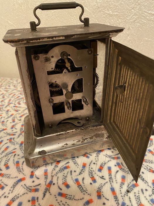 Stary zegar ( kareciak)