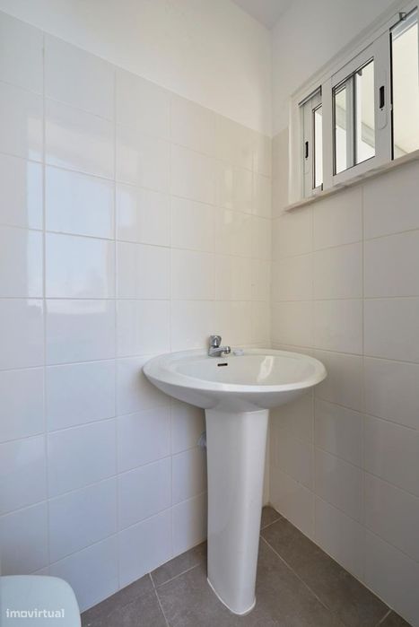 Quarto - localizado em Penha de França Lisbon