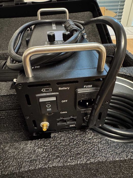 FOMEI LED DMX-300B Bi-Color 300W | Bowens | DMX | Walizka