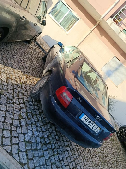 Audi a 4 para peças ou arranjo