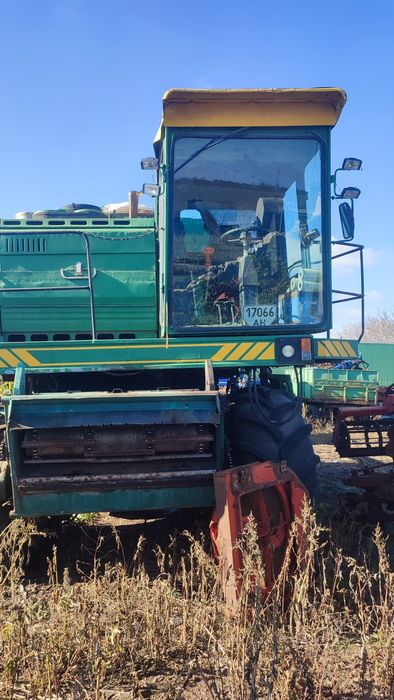 Продам комбайн Дон 1500