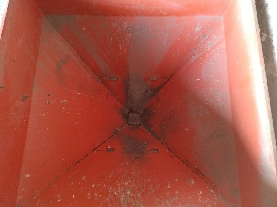 Mieszalnik + śrutownik.