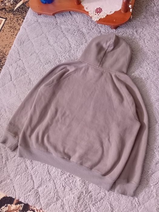 Продам кофту Essentials