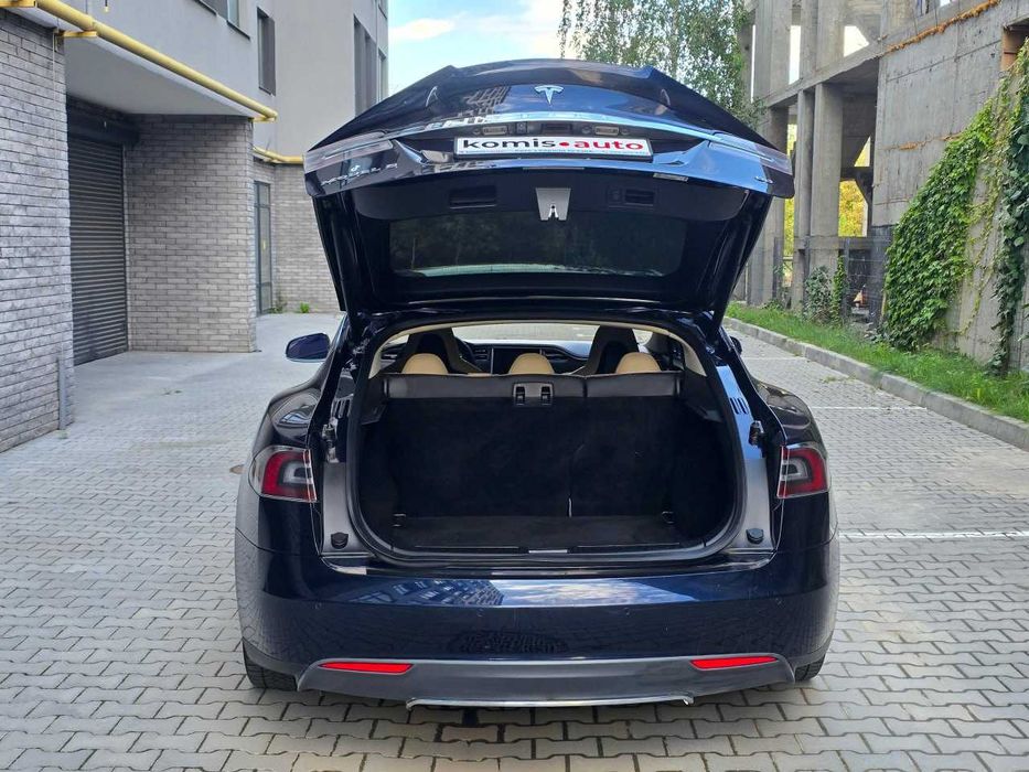 Продам  Tesla Model S 2014. Можна в розстрочку, під викуп.