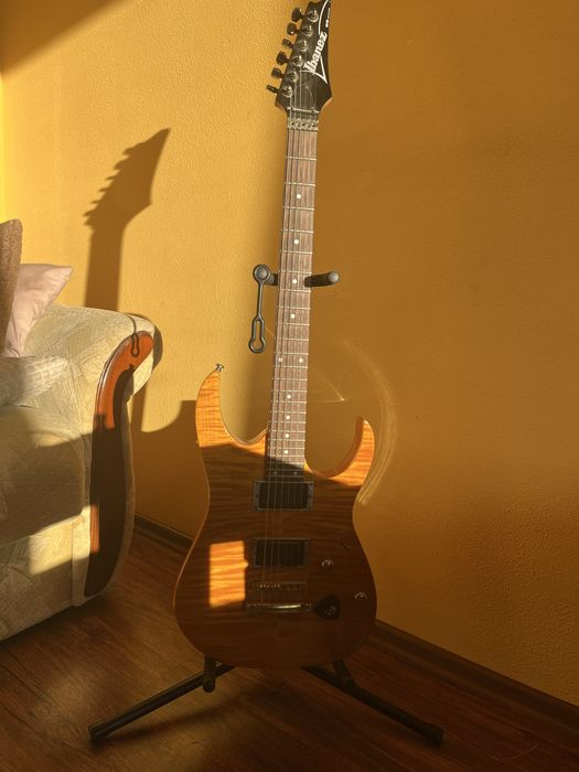 Електрогітара Ibanez RG320FM Электрогитара Ibanez RG320FM