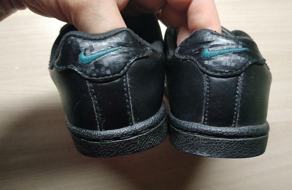 Кроссовки Nike стелька 17.5 см (EUR 28.5)
