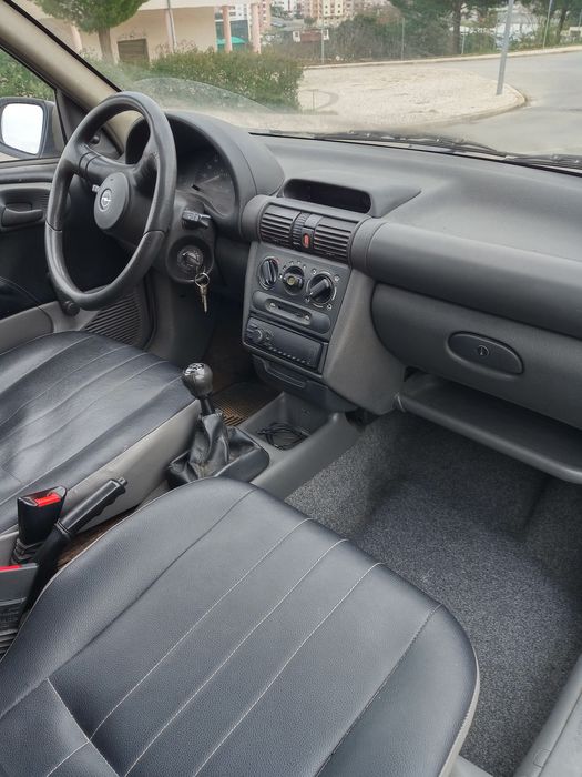 Opel Corsa B 1.7D (Motor Isuzu)