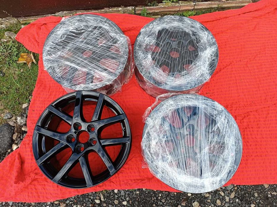 Felgi Aluminiowe Toyota 17x7j po renowacji Ciepłowody • OLX.pl
