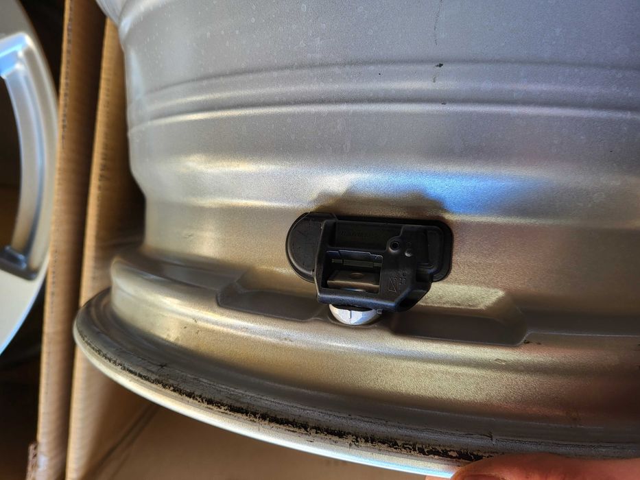 [579] Felgi aluminiowe Oryginał MERCEDES 17 Cali 5x112 ET48,5 KLASA C