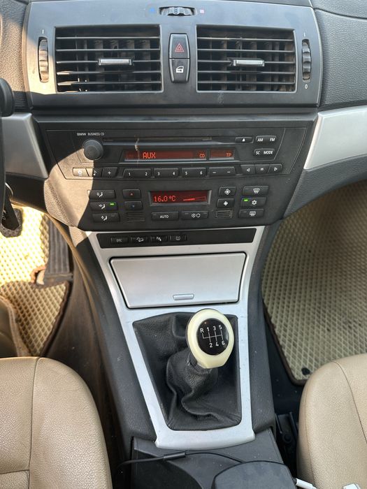 Продам BMW X3.
