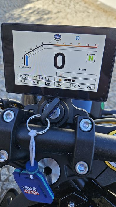 Mota Mondial 125 de 11 kw completamente nova .
