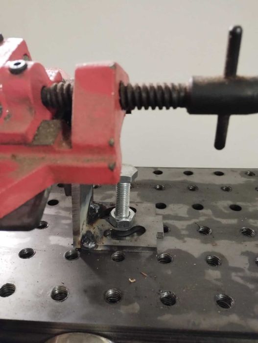 Stół rastrowy blacha 8 mm do maszyn CNC alternatywa dla stołów teowych