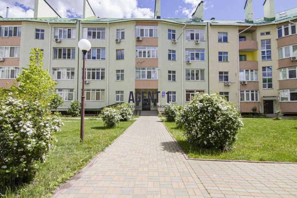 Продаж дуже просторої двокімнатної квартири  ЖК Петропавлівський