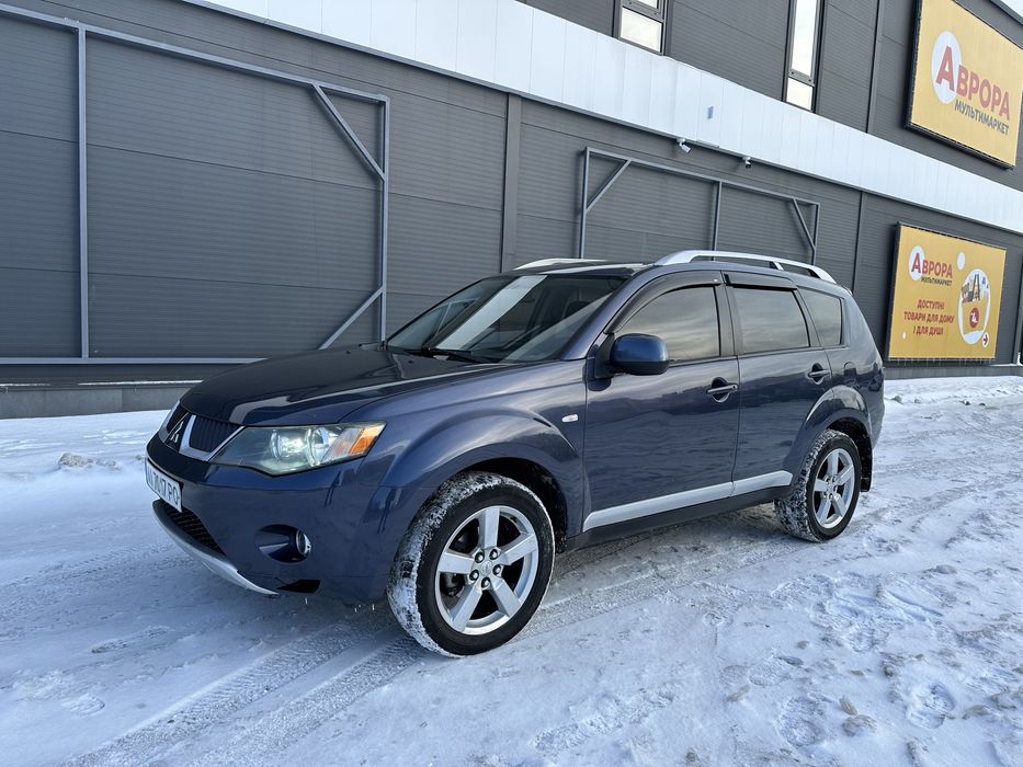 Mitsubishi Outlander XL 2008. Газ/Бензин 2.4