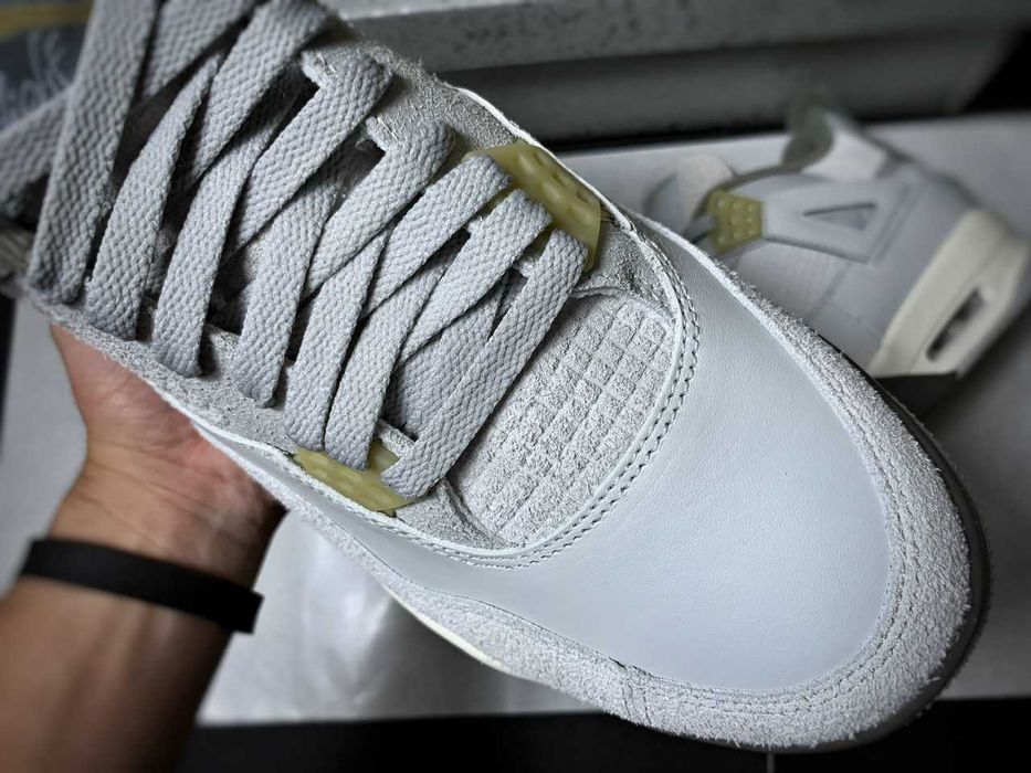 Jordan 4 Photon Dust