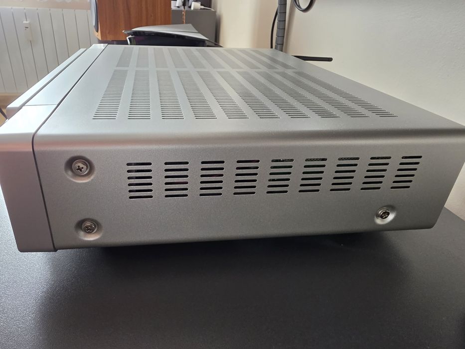 Amplituner Marantz Cinema 70s