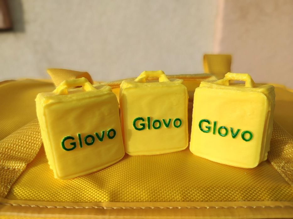 Брелок у вигляді сумки Glovo