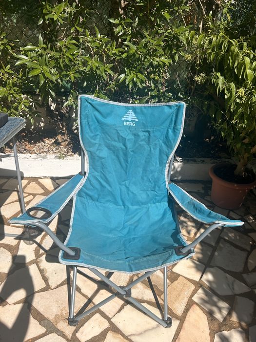 Cadeira Berg mesa  da Decathlon.