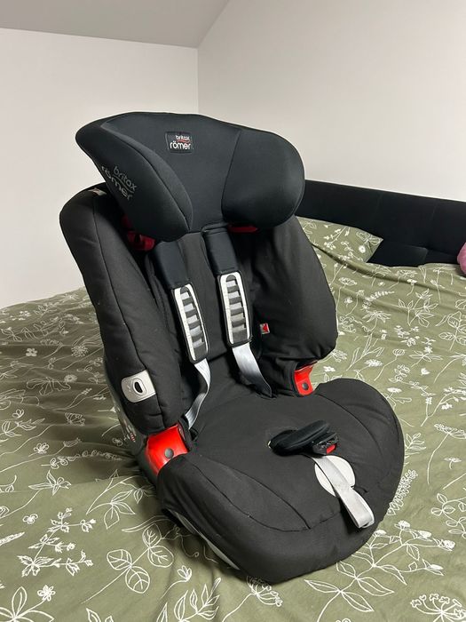 Fotelik Britax Romer 9 - 36 kg nieuszkodzony