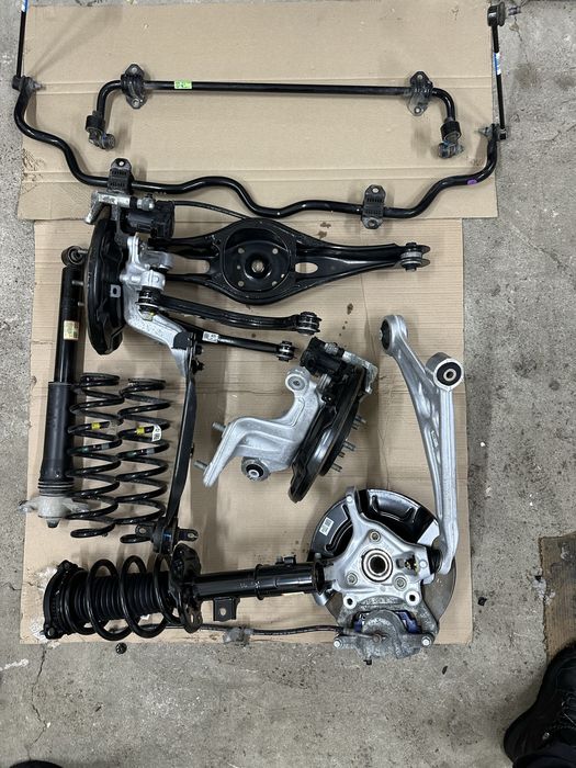 Амортизатор  Hyundai Kona FAMR 54651-BFAMO ричаг, цапфа 24 рік