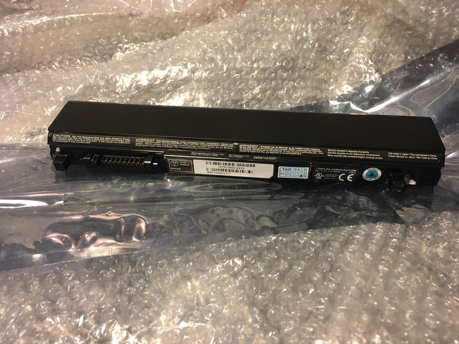 Bateria portatil Toshiba - PA3831U-1BRS