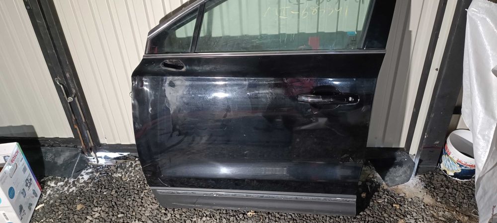 двері водія lincoln mkc EJ7Z-7820125-A EJ7Z-7820201-A EJ7Z-7824630-A