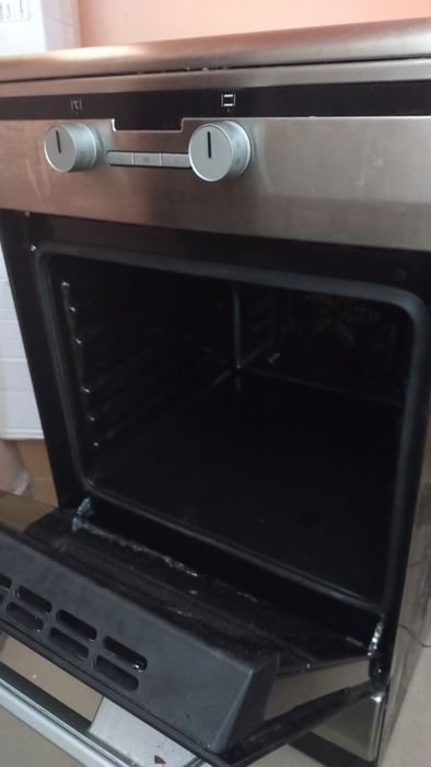 Kuchenka elektryczna AMICA – indukcyjna, piekarnik sprawny