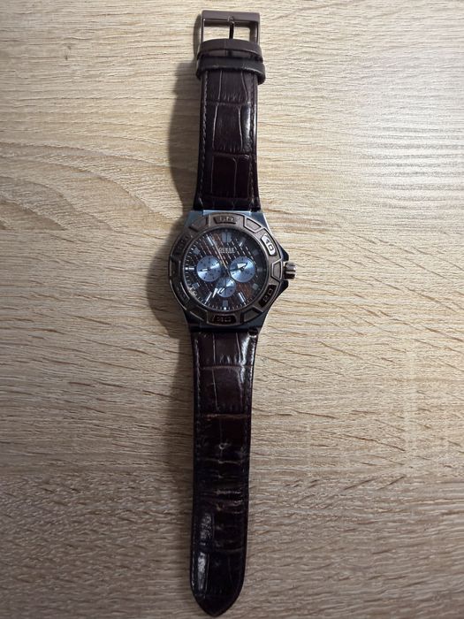 Relógio marca Guess