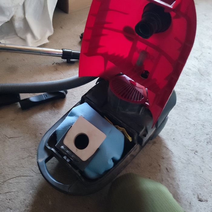 Пылесос SAMSUNG VC-6025V рабочий