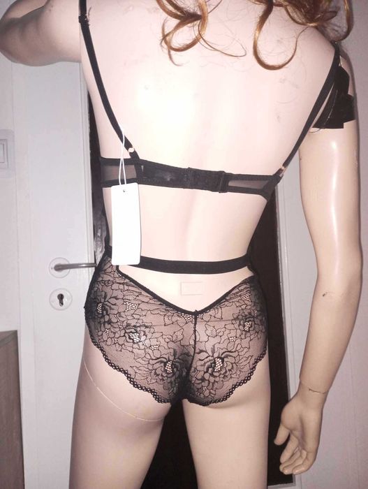 Body modelujące nr 31 rozm M, miseczka B