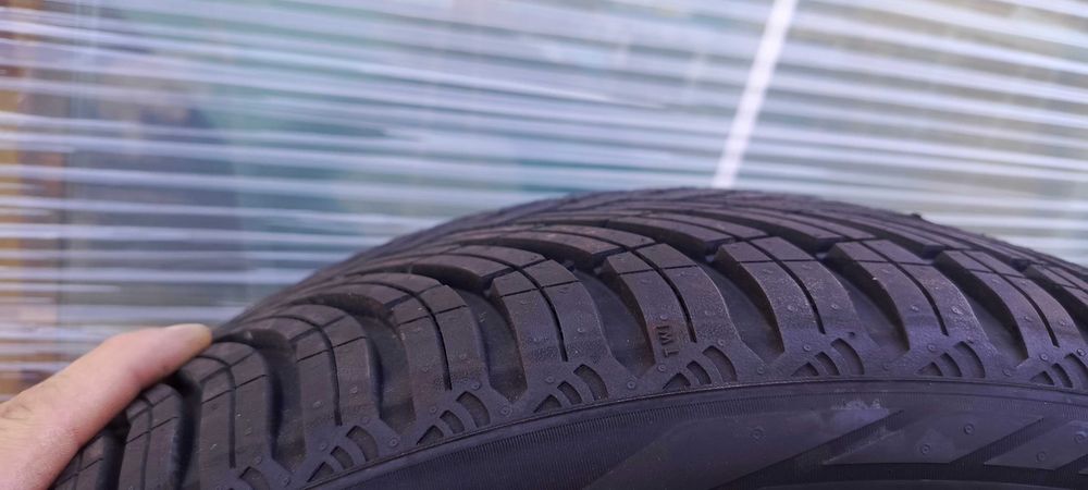 OPONY wielosezonowe Pirelli