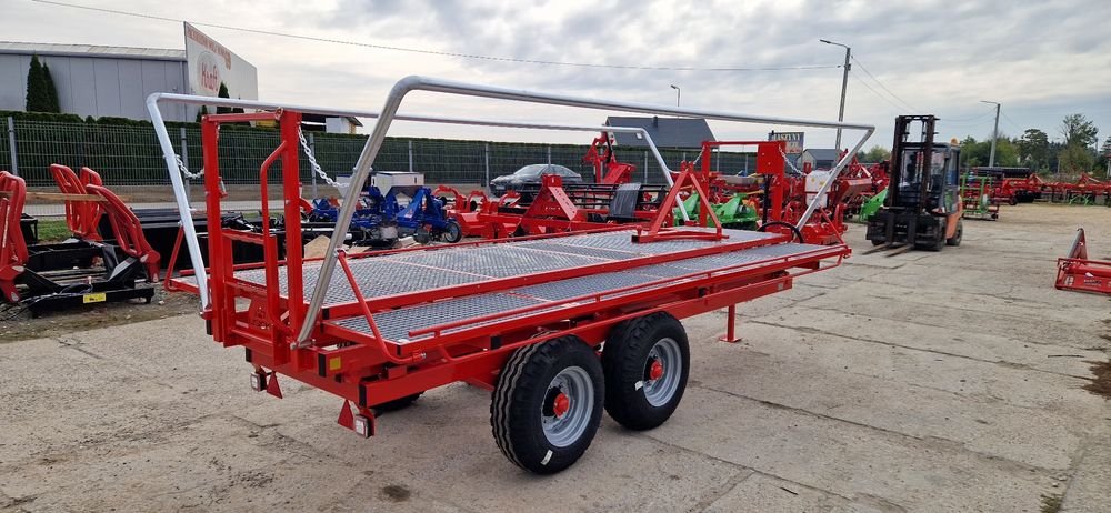 Platforma sadownicza dwuosiowa T031/1 lisicki z rozdzielaczem