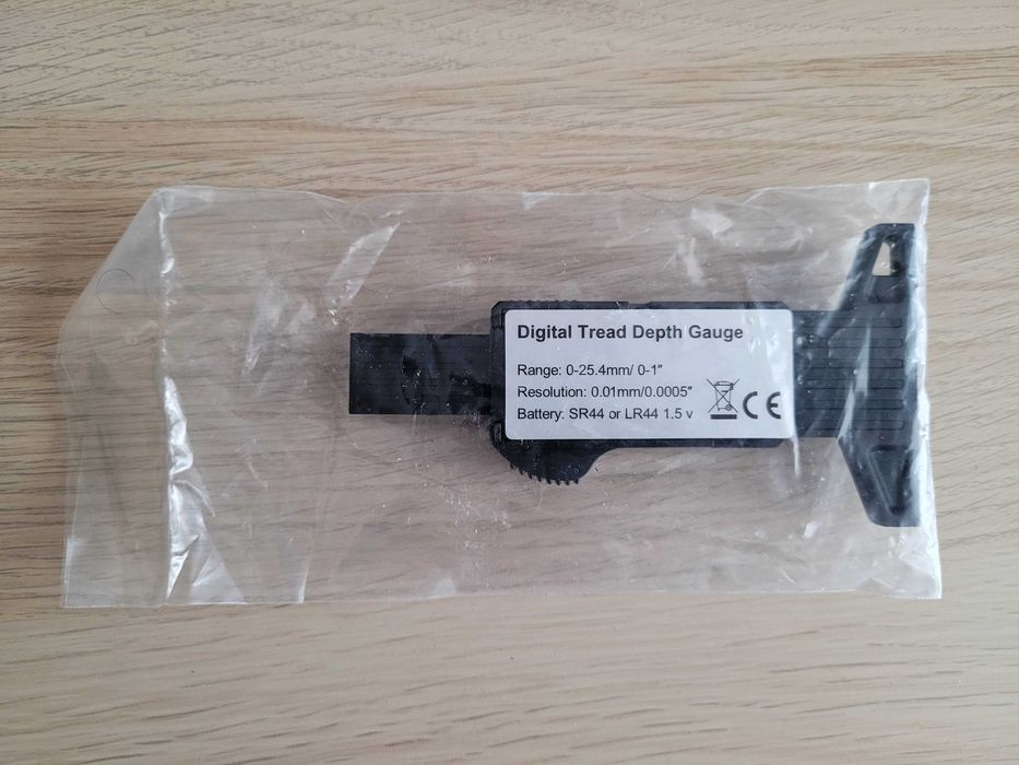 Głębokościomierz, miernik głębokości bieżnika LCD 0-25mm