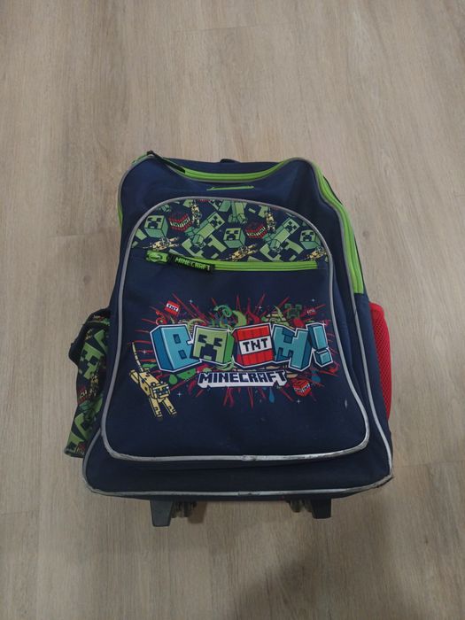 Mala Minecraft trolllll escolar criança