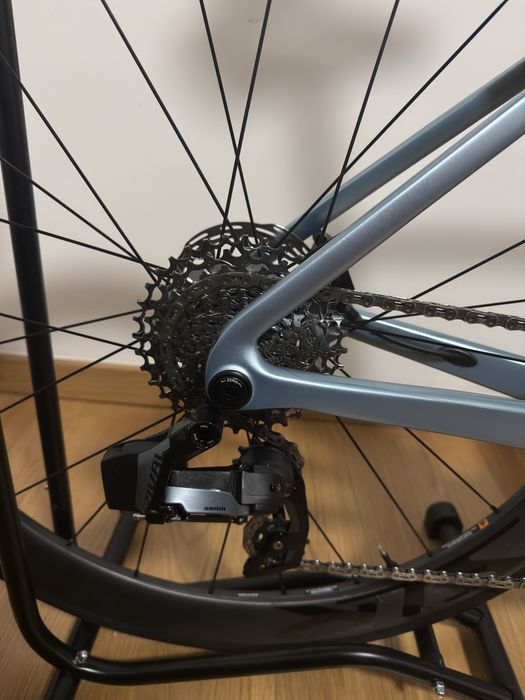 Giant Propel Advanced Pro 1 AXS 2027