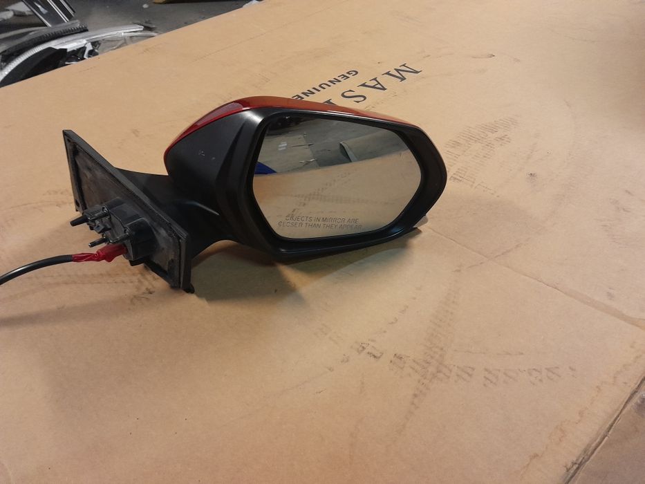 Toyota prius 4 lusterko prawe 5pin