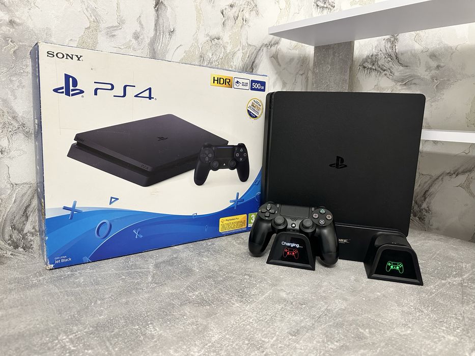 Продам Playstation 4 Slim (Плейстейшн)