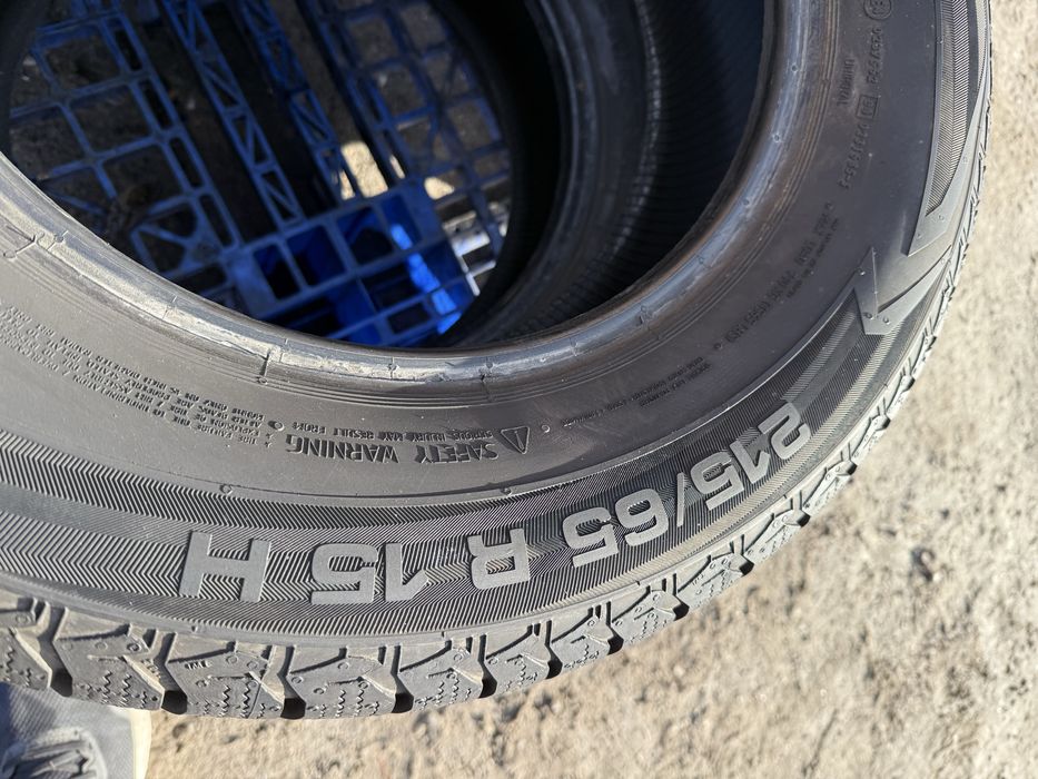 215/65 r15 Uniroyal MS Plus 66 Резина зимняя 98%