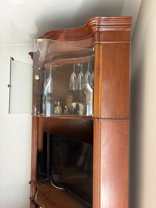 Móvel de madeira Cerejeira