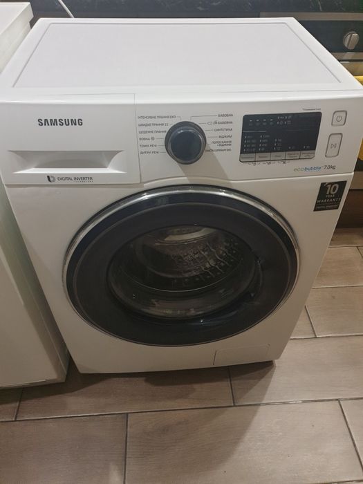 Продам стиральную машинку на 7кг. Загрузки