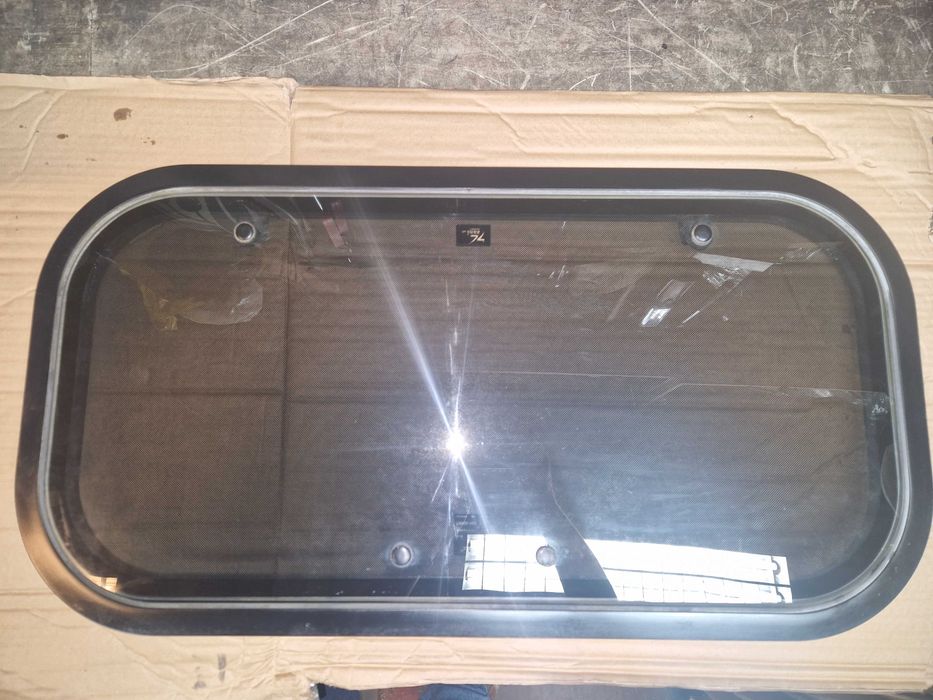 Szyberdach uniwersalny ZANI 78 x 41 cm BUS CAMPER ZABUDOWA